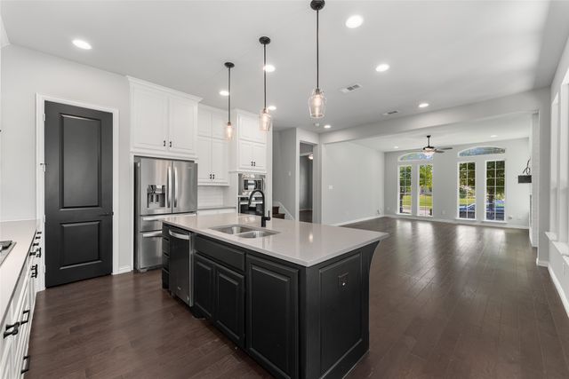 1565 Amesbury Way, Farmers Branch, TX 75234