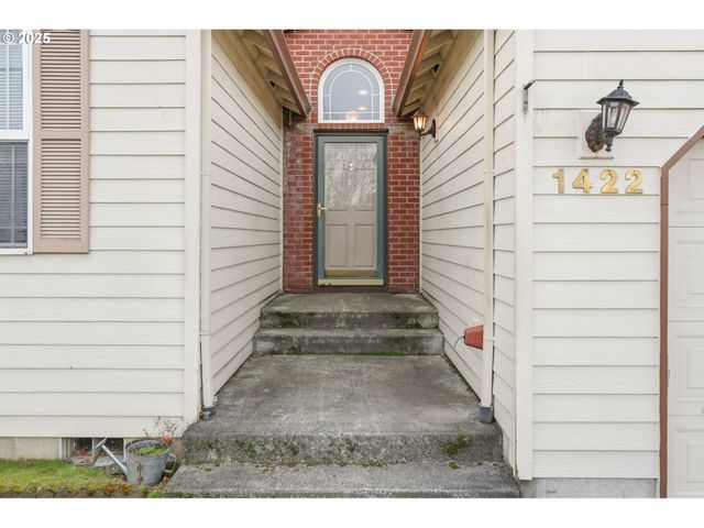 1422 Sw 11TH St, Troutdale, OR 97060