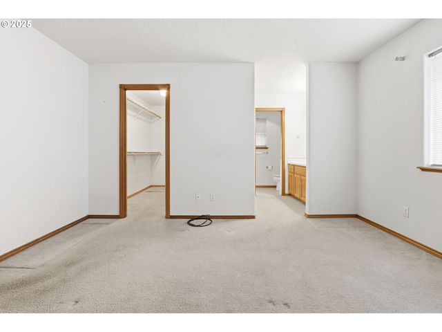 1422 Sw 11TH St, Troutdale, OR 97060