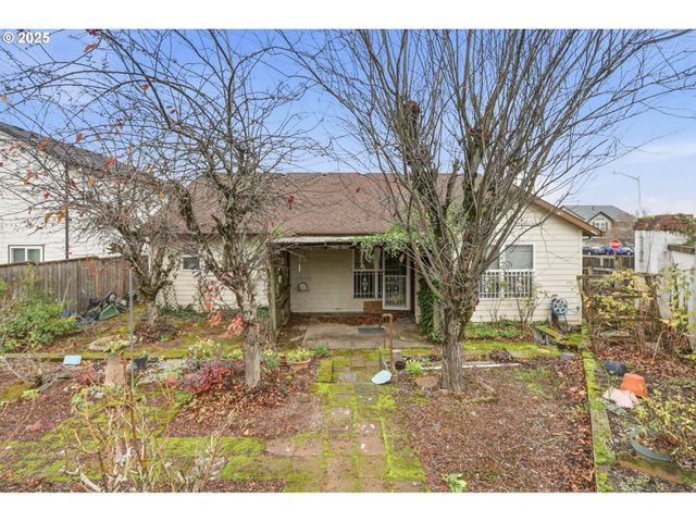 1422 Sw 11TH St, Troutdale, OR 97060