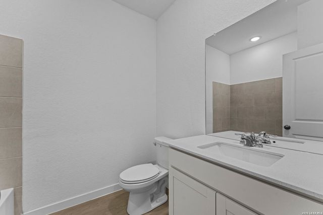 4987 Mission Tejas Road, Marion, TX 78124