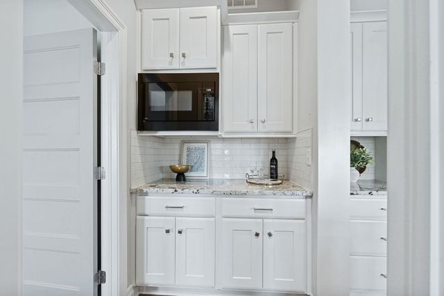 14306 E Churchill Cir, Wichita, KS 67230