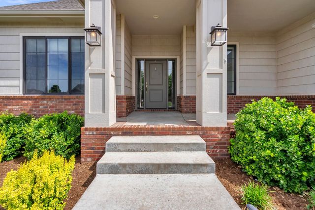 14306 E Churchill Cir, Wichita, KS 67230