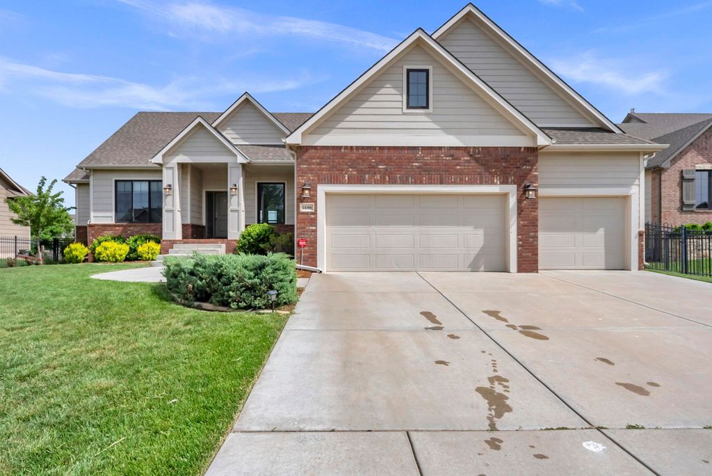 14306 E Churchill Cir, Wichita, KS 67230