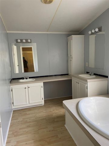 9681 Longstreet Road, Willis, TX 77318