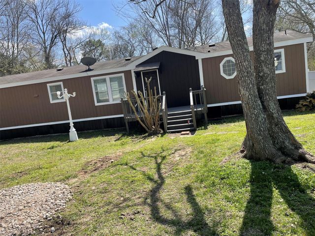 9681 Longstreet Road, Willis, TX 77318