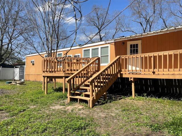 9681 Longstreet Road, Willis, TX 77318