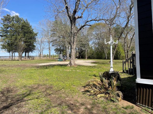 9681 Longstreet Road, Willis, TX 77318