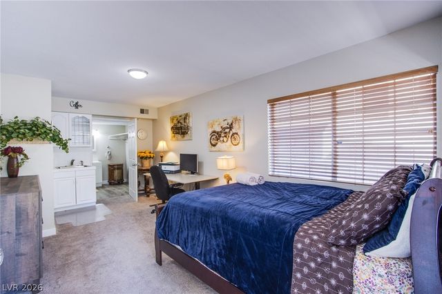 2342 Viewcrest Road, Henderson, NV 89014