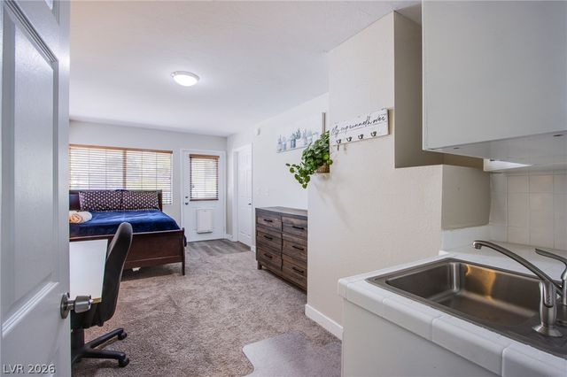 2342 Viewcrest Road, Henderson, NV 89014