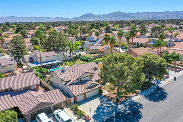 2342 Viewcrest Road, Henderson, NV 89014