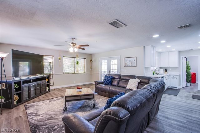 2342 Viewcrest Road, Henderson, NV 89014