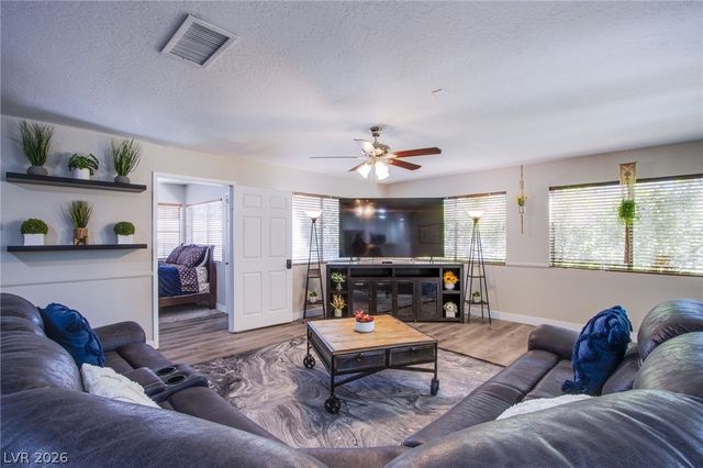 2342 Viewcrest Road, Henderson, NV 89014
