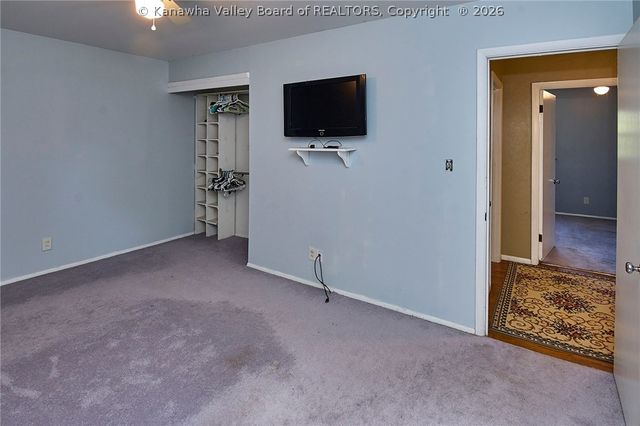212 Branchfield Drive, Charleston, WV 25314