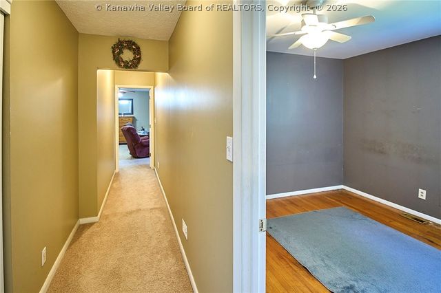 212 Branchfield Drive, Charleston, WV 25314