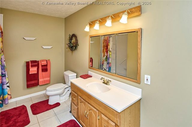 212 Branchfield Drive, Charleston, WV 25314