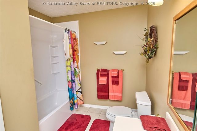 212 Branchfield Drive, Charleston, WV 25314