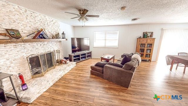 2011 Valley Oaks Drive, Harker Heights, TX 76548