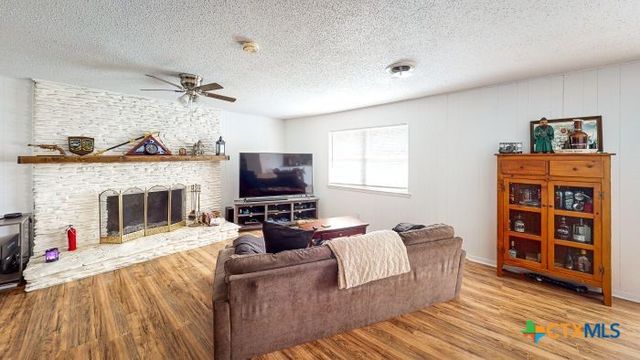 2011 Valley Oaks Drive, Harker Heights, TX 76548