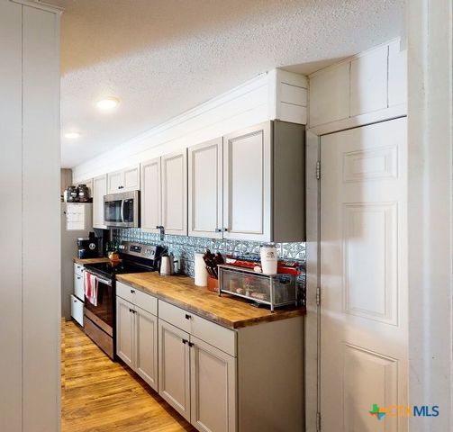 2011 Valley Oaks Drive, Harker Heights, TX 76548