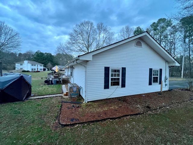 595 Avondale Drive, Rocky Face, GA 30740