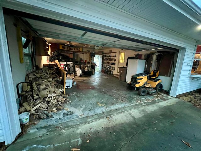 595 Avondale Drive, Rocky Face, GA 30740