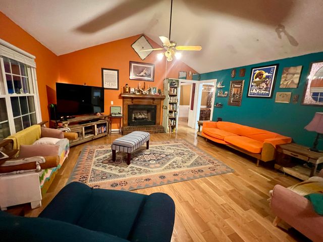 595 Avondale Drive, Rocky Face, GA 30740