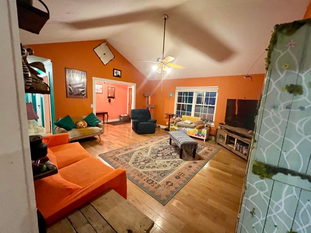 595 Avondale Drive, Rocky Face, GA 30740