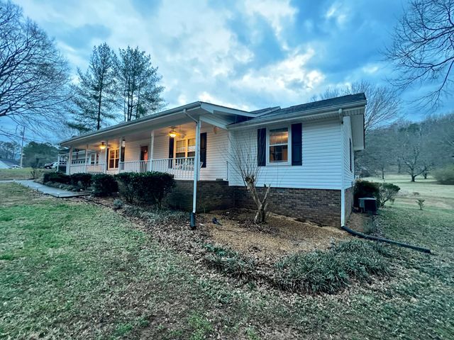 595 Avondale Drive, Rocky Face, GA 30740