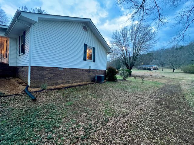 595 Avondale Drive, Rocky Face, GA 30740