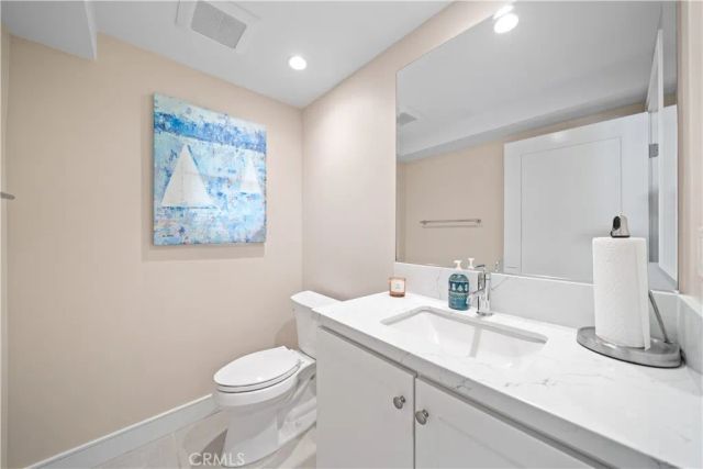 216 Oceano 216, Irvine, CA 92620