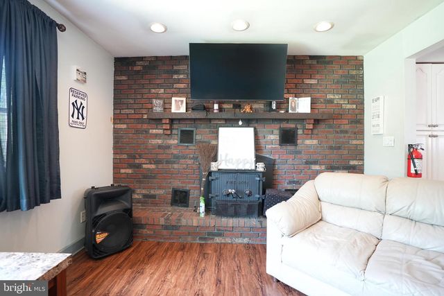 1082 SIMCA TER, Vineland, NJ 08360