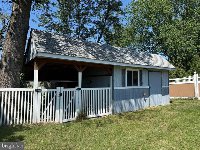 1082 SIMCA TER, Vineland, NJ 08360