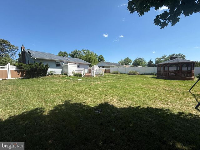1082 SIMCA TER, Vineland, NJ 08360