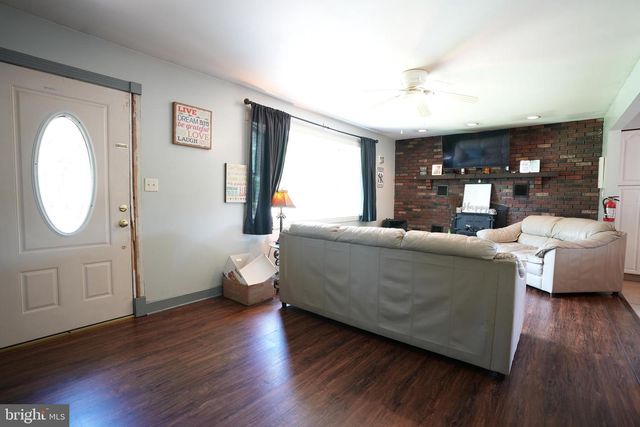 1082 SIMCA TER, Vineland, NJ 08360