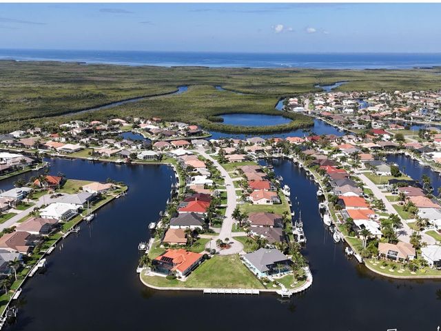 402 VALLETTA COURT, Punta Gorda, FL 33950