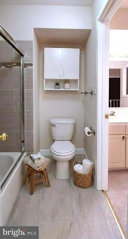 9807 SAILFISH TER, Montgomery Village, MD 20886