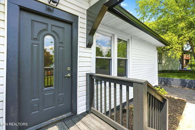 3317 Monmouth St, Knoxville, TN 37917