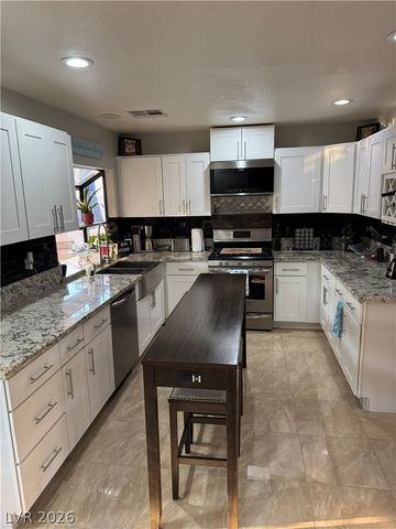 163 Coventry Drive, Henderson, NV 89074