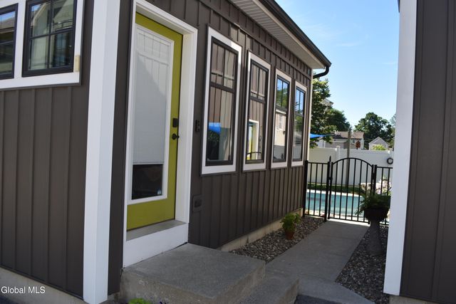 75 S Franklin Street, Saratoga Springs, Inside, NY 12866