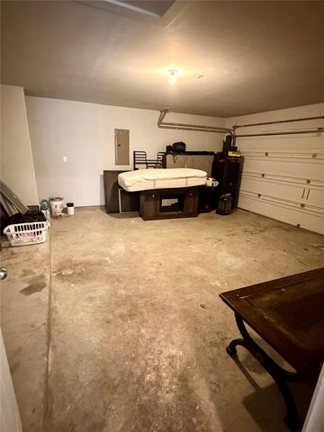 10004 Quail Glen Drive, Fort Worth, TX 76140