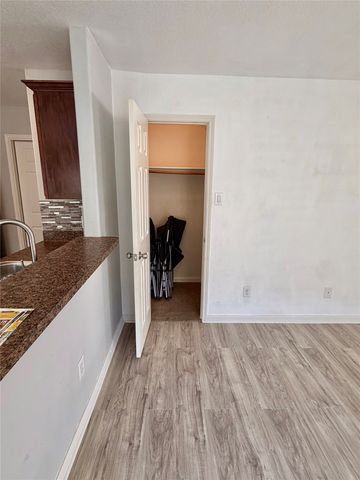 10004 Quail Glen Drive, Fort Worth, TX 76140