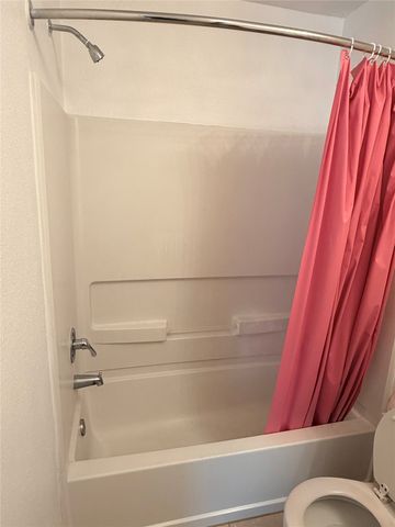 10004 Quail Glen Drive, Fort Worth, TX 76140