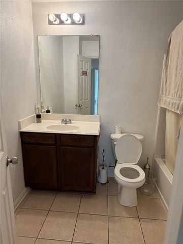 10004 Quail Glen Drive, Fort Worth, TX 76140