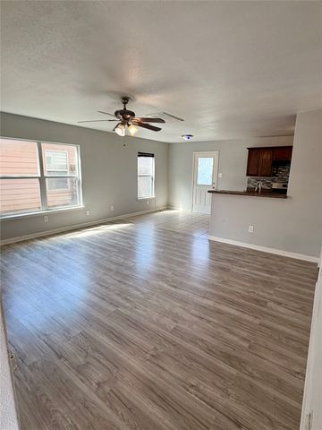 10004 Quail Glen Drive, Fort Worth, TX 76140