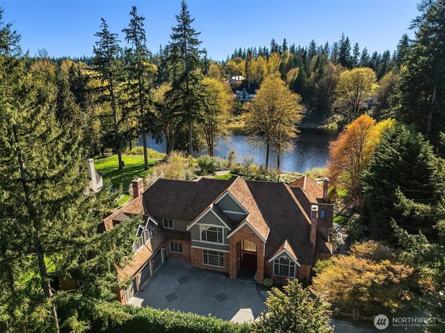 22119 NE 140th Way, Woodinville, WA 98077