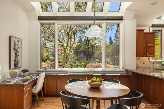 22119 NE 140th Way, Woodinville, WA 98077