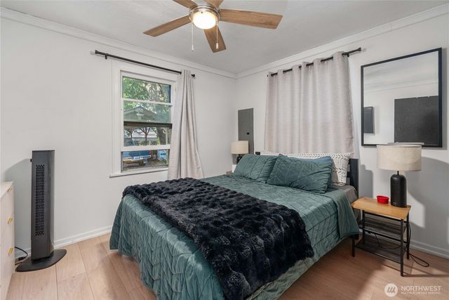 10251 3rd Avenue SW, Seattle, WA 98146