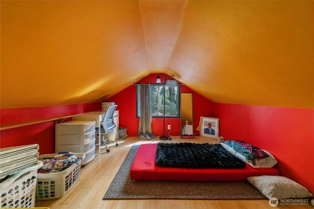 10251 3rd Avenue SW, Seattle, WA 98146