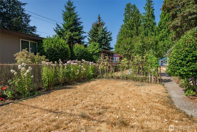 10251 3rd Avenue SW, Seattle, WA 98146
